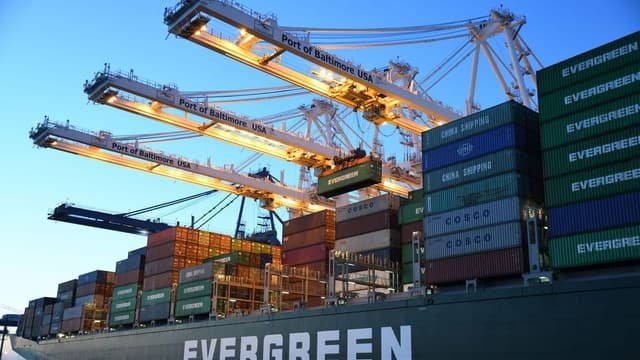 Guerra no Irã ultrapassa seis meses e mercados se adaptam a impasse sem resolução